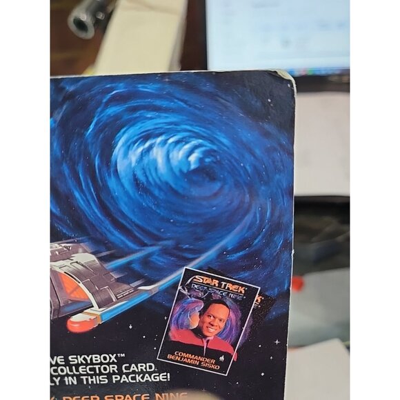 Star Trek Deep Space Nine Gul Dukat Action Figure Vtg. Playmates 1993 - Picture 6 of 6